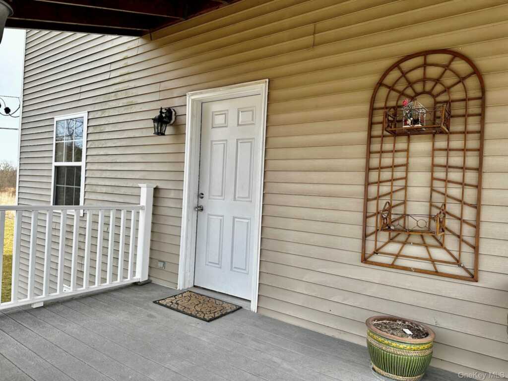 376 Route 32, New Paltz, NY 12561 - Photo 9 of 16