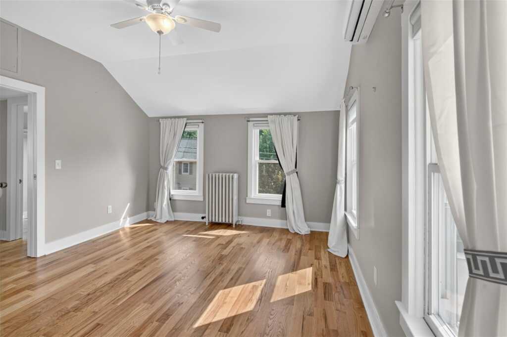 14 Oak Street, Rhinebeck, NY 12572 - Photo 13 of 22