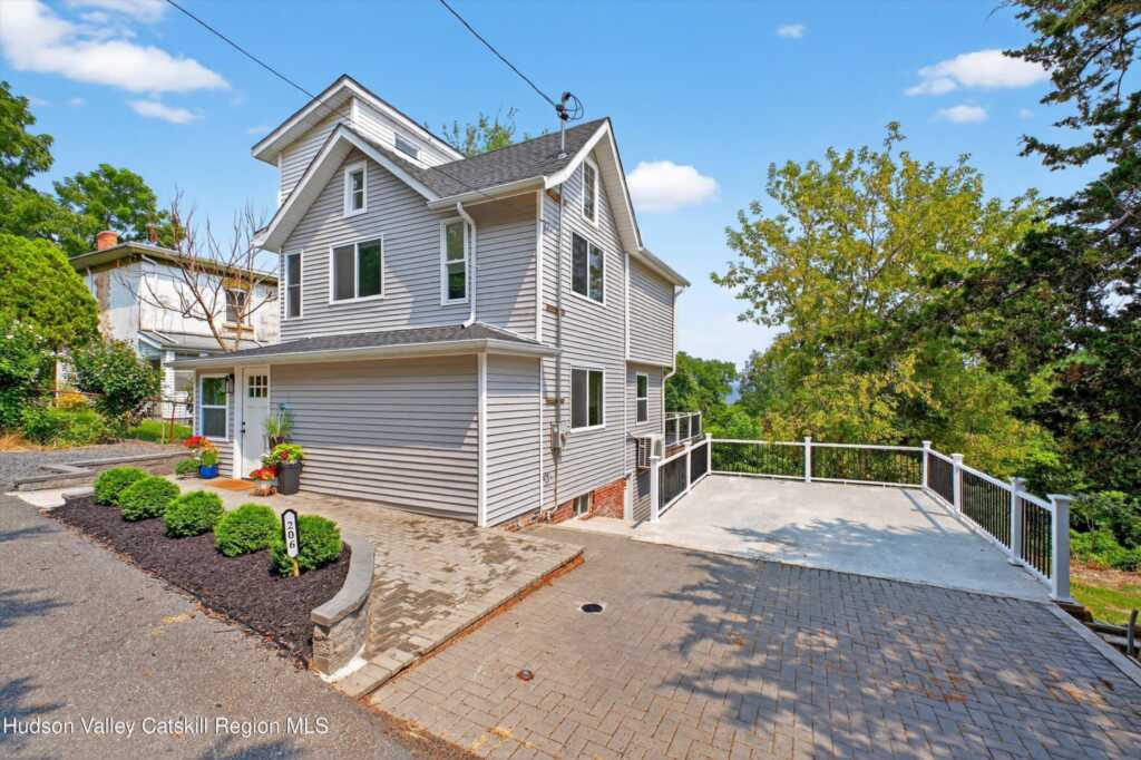 206 Willlow Street, Kingston, NY 12401 - Photo 2 of 50