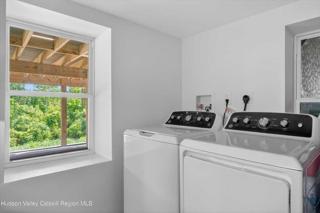 206 Willlow Street, Kingston, NY 12401 - Photo 33 of 50