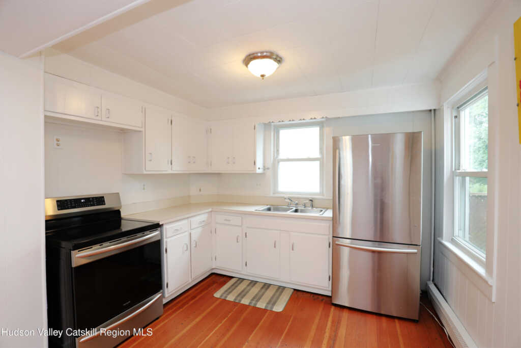27 Jarrold Street, Kingston, NY 12401 - Photo 11 of 17