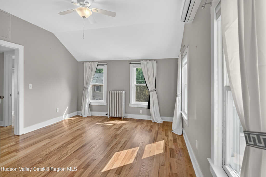 14 Oak Street, Rhinebeck, NY 12572 - Photo 13 of 22