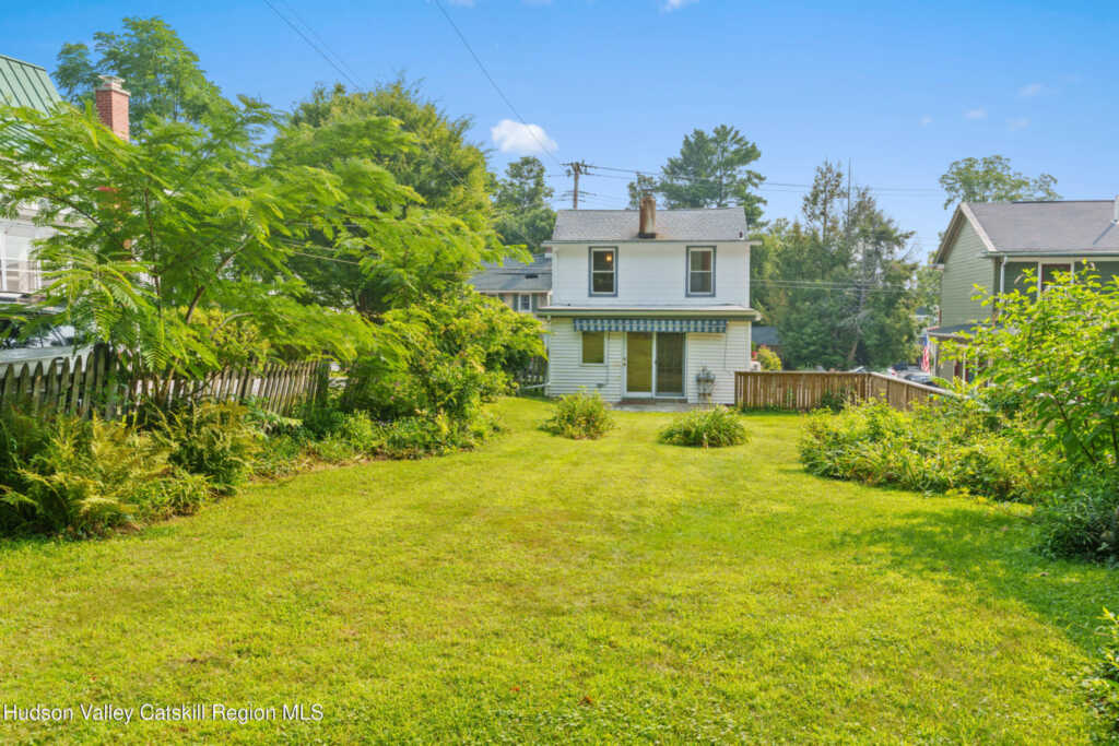 14 Oak Street, Rhinebeck, NY 12572 - Photo 19 of 22