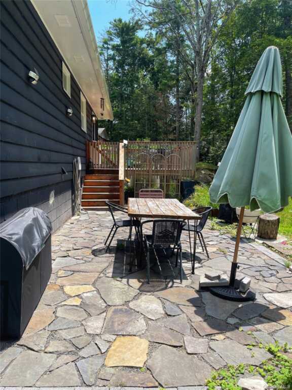 5 Violet Place, Woodstock, NY 12498 - Photo 11 of 24