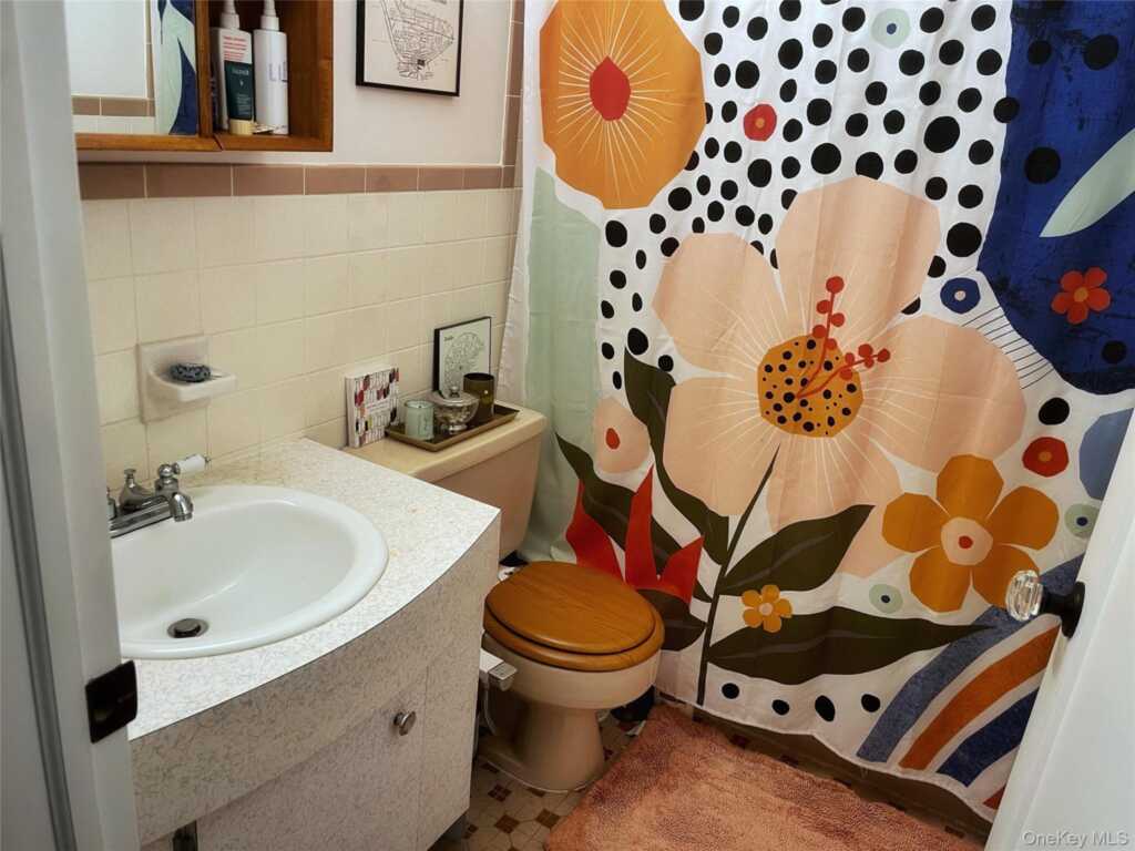 5 Violet Place, Woodstock, NY 12498 - Photo 13 of 24