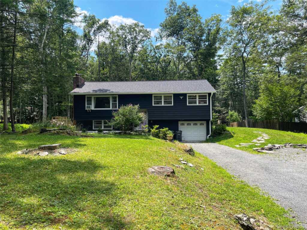 5 Violet Place, Woodstock, NY 12498 - Photo 2 of 24