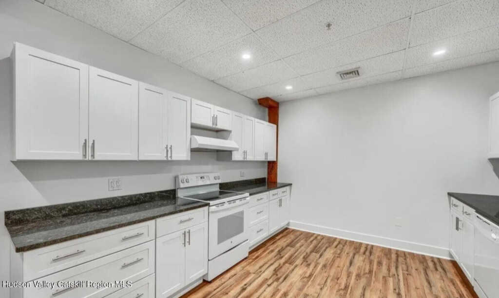 15 Railroad Avenue, Unit #2a, Kingston, NY 12401 - Photo 16 of 27
