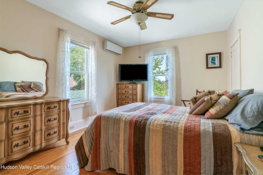 80 Roosevelt Avenue, Kingston, NY 12401 - Photo 15 of 22