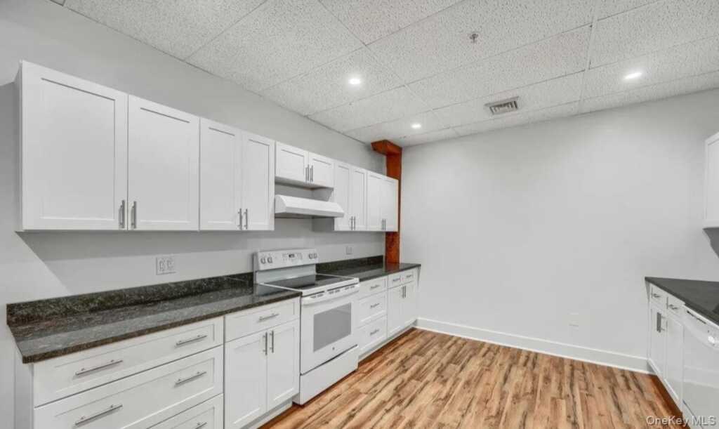 15 Railroad Avenue, Unit #2A, Kingston, NY 12401 - Photo 15 of 27