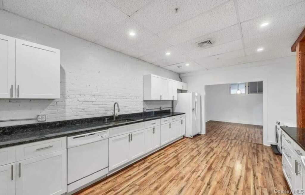 15 Railroad Avenue, Unit #2A, Kingston, NY 12401 - Photo 16 of 27