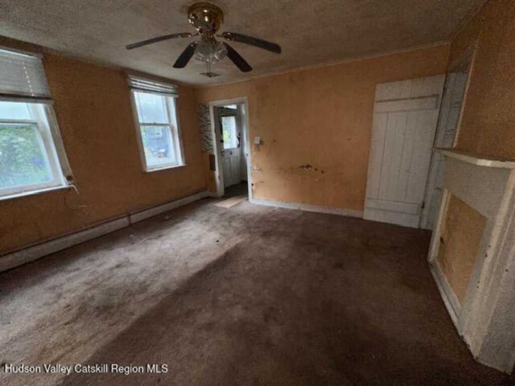 136 Third Avenue, Kingston, NY 12401 - Photo 4 of 10