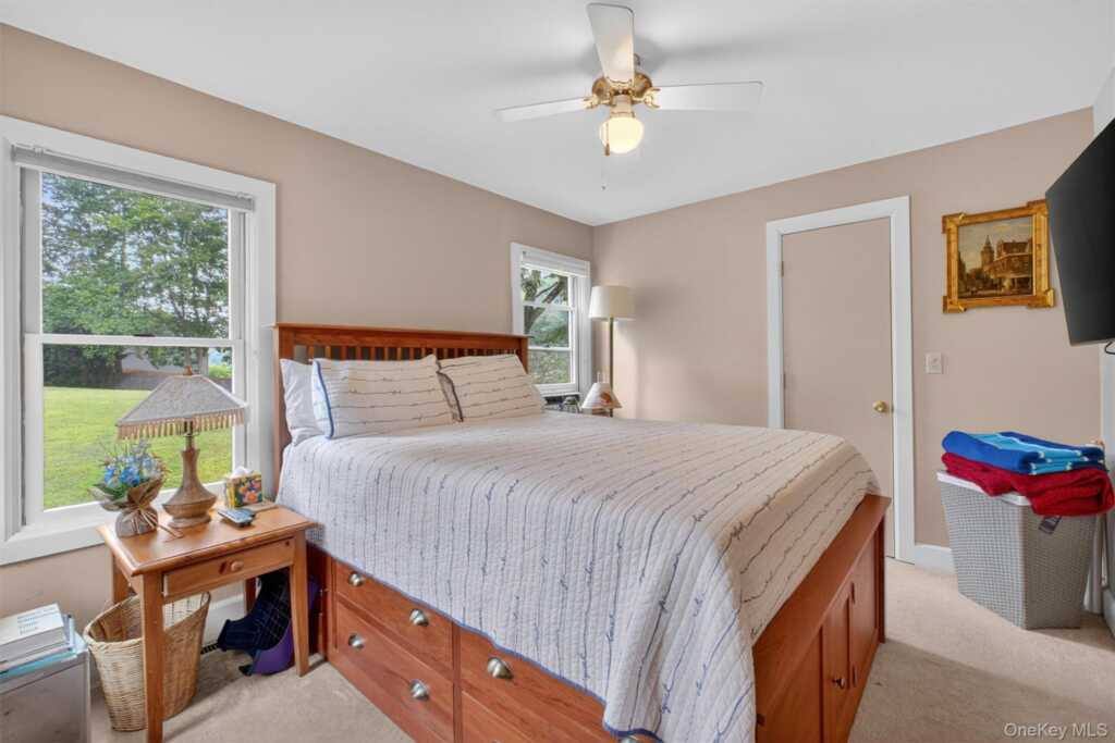 201 Esopus Creek Road, Saugerties, NY 12477 - Photo 13 of 50