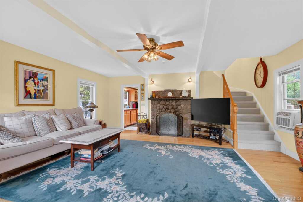 201 Esopus Creek Road, Saugerties, NY 12477 - Photo 17 of 50