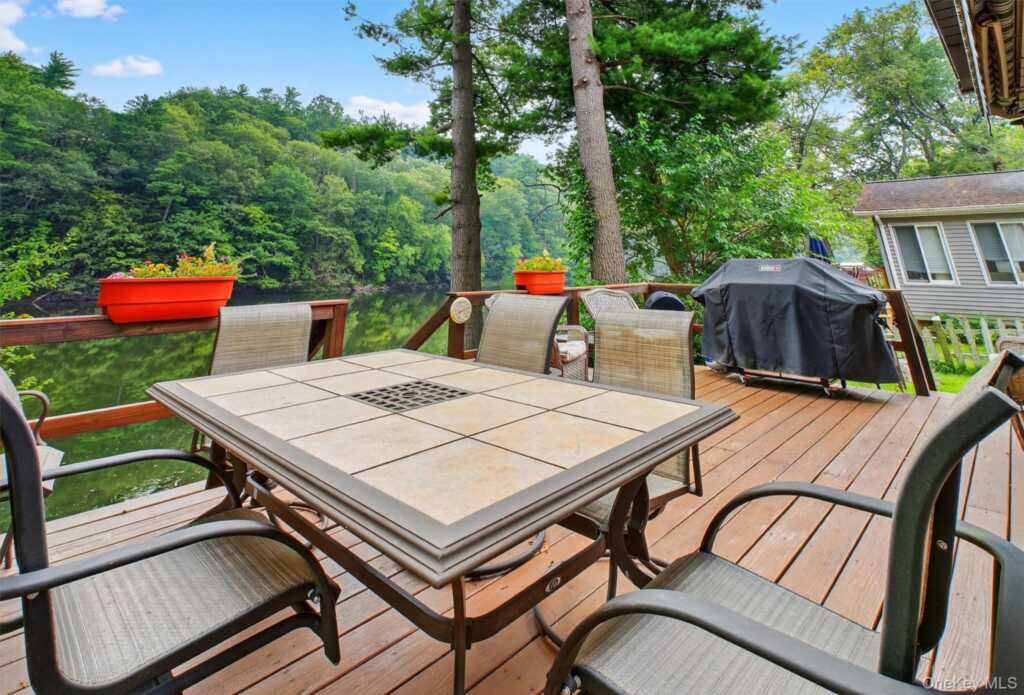 201 Esopus Creek Road, Saugerties, NY 12477 - Photo 24 of 50