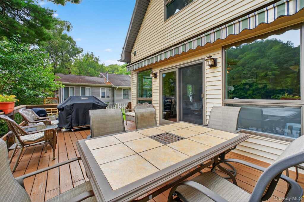 201 Esopus Creek Road, Saugerties, NY 12477 - Photo 25 of 50