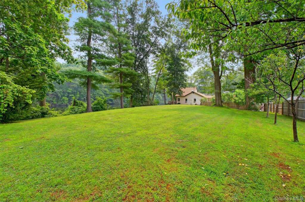 201 Esopus Creek Road, Saugerties, NY 12477 - Photo 41 of 50