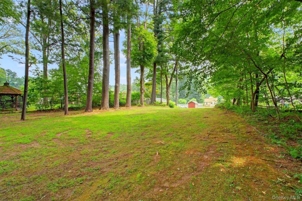 201 Esopus Creek Road, Saugerties, NY 12477 - Photo 46 of 50