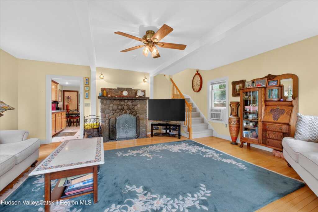 201 Esopus Creek Road, Saugerties, NY 12477 - Photo 19 of 49