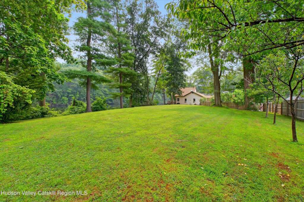 201 Esopus Creek Road, Saugerties, NY 12477 - Photo 43 of 49
