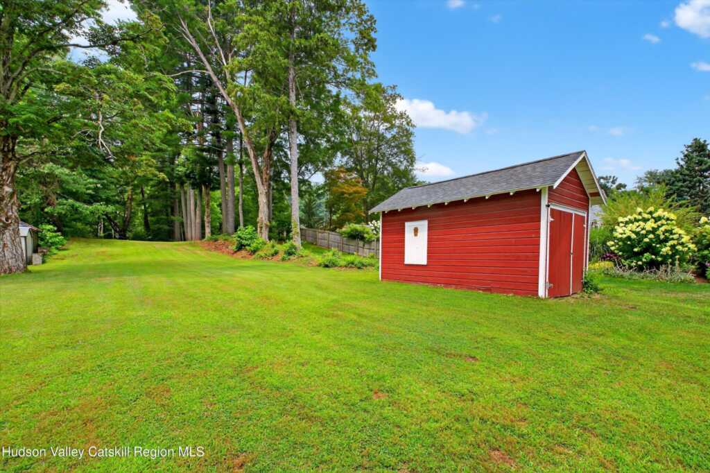 201 Esopus Creek Road, Saugerties, NY 12477 - Photo 46 of 49