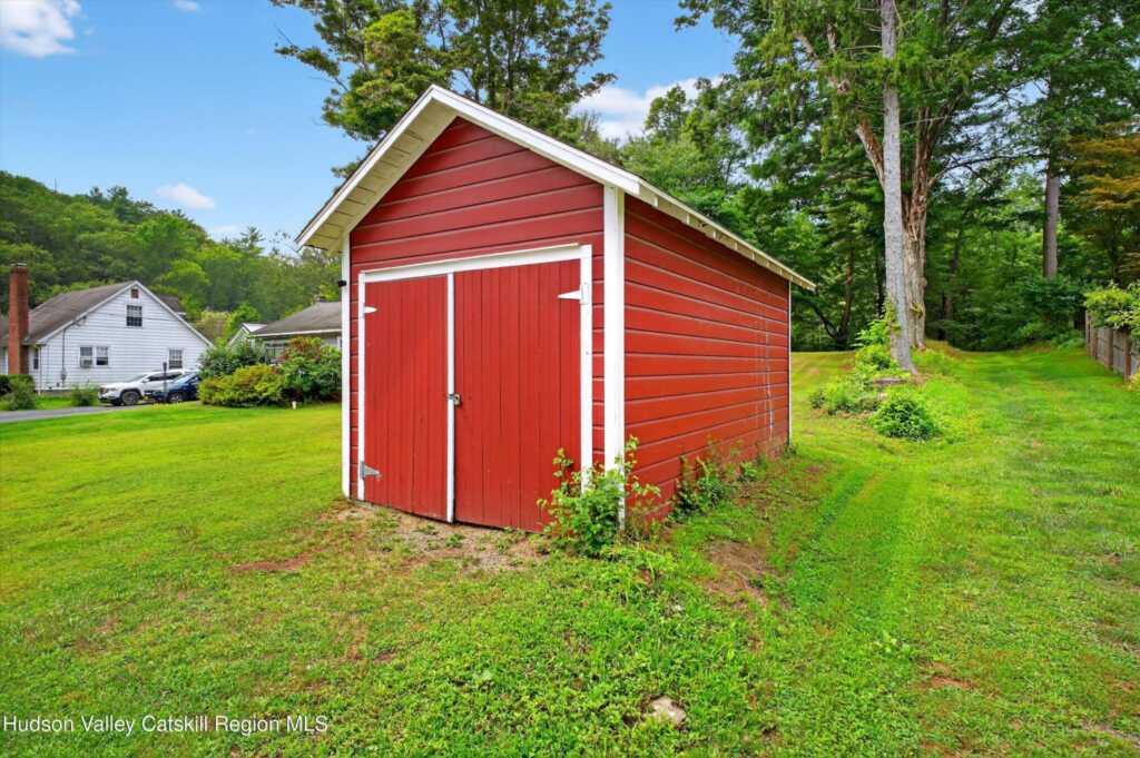 201 Esopus Creek Road, Saugerties, NY 12477 - Photo 47 of 49
