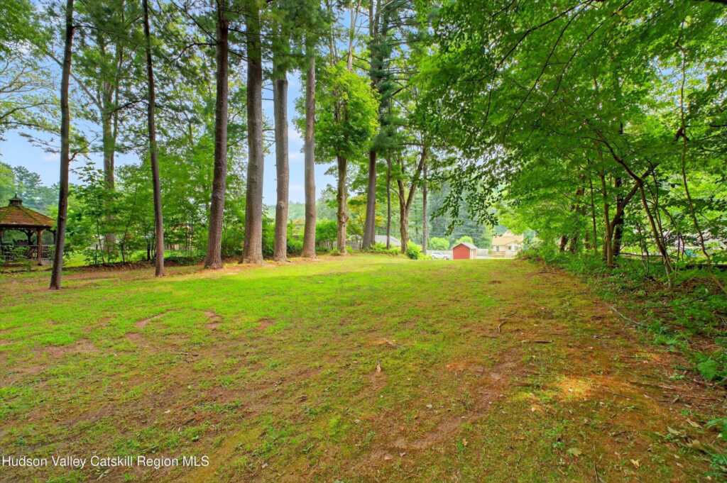 201 Esopus Creek Road, Saugerties, NY 12477 - Photo 48 of 49