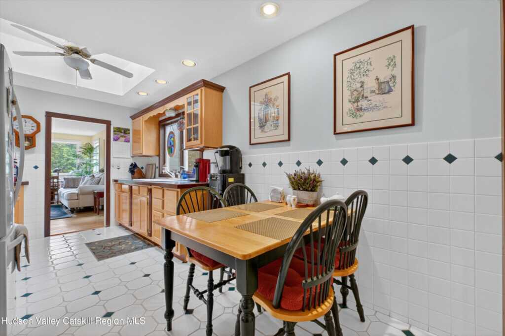 201 Esopus Creek Road, Saugerties, NY 12477 - Photo 6 of 49
