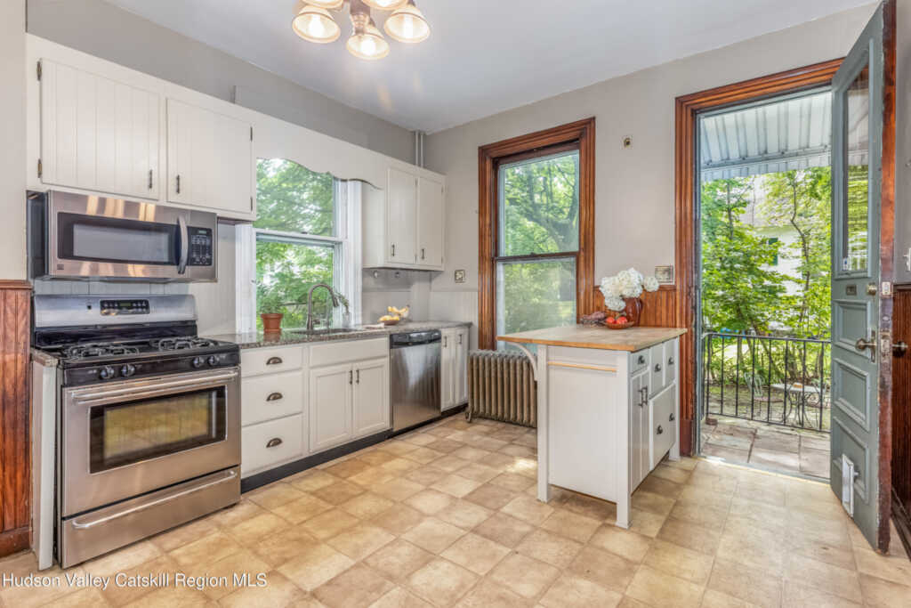 50 Spring Street, Kingston, NY 12401 - Photo 15 of 39