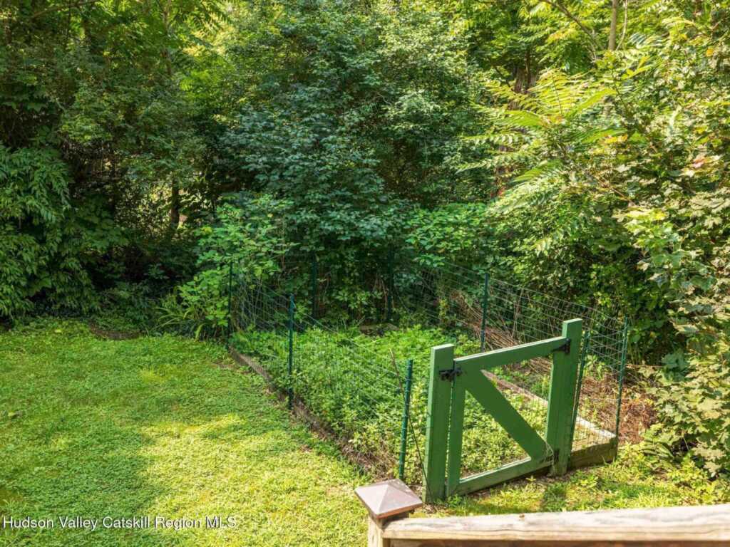 174 North Drive, Saugerties, NY 12477 - Photo 24 of 30