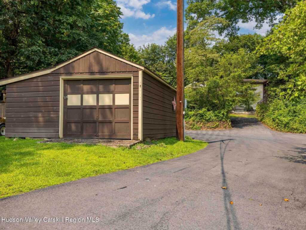 174 North Drive, Saugerties, NY 12477 - Photo 27 of 30