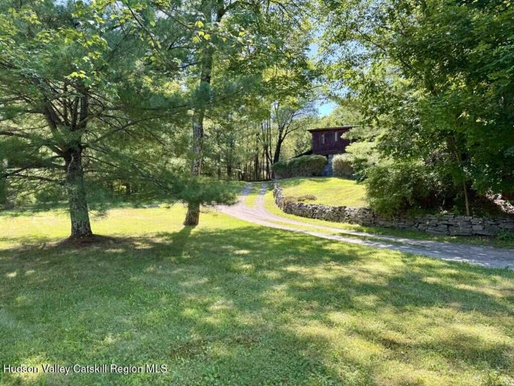 3 Centerville Church Road, Saugerties, NY 12477 - Photo 2 of 41