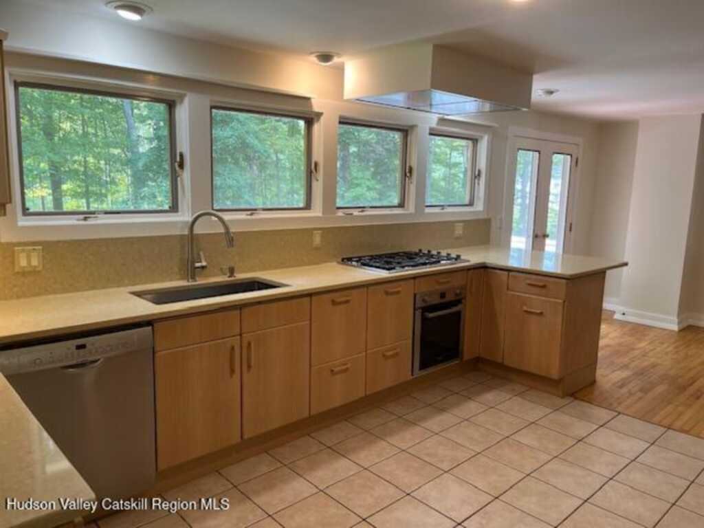 177 Buck Road, Stone Ridge, NY 12484 - Photo 12 of 39