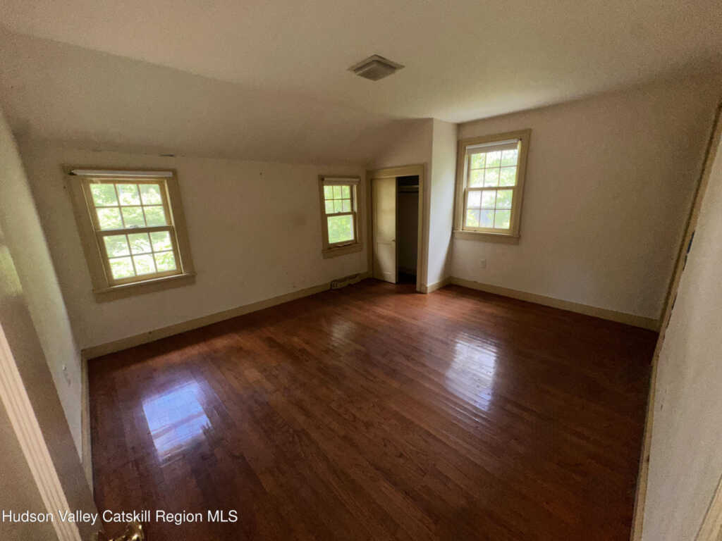4098 Us-209, Stone Ridge, NY 12484 - Photo 8 of 12