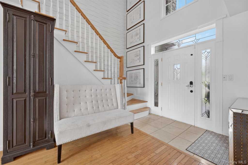 67 Latham Circle, Saugerties, NY 12477 - Photo 4 of 50