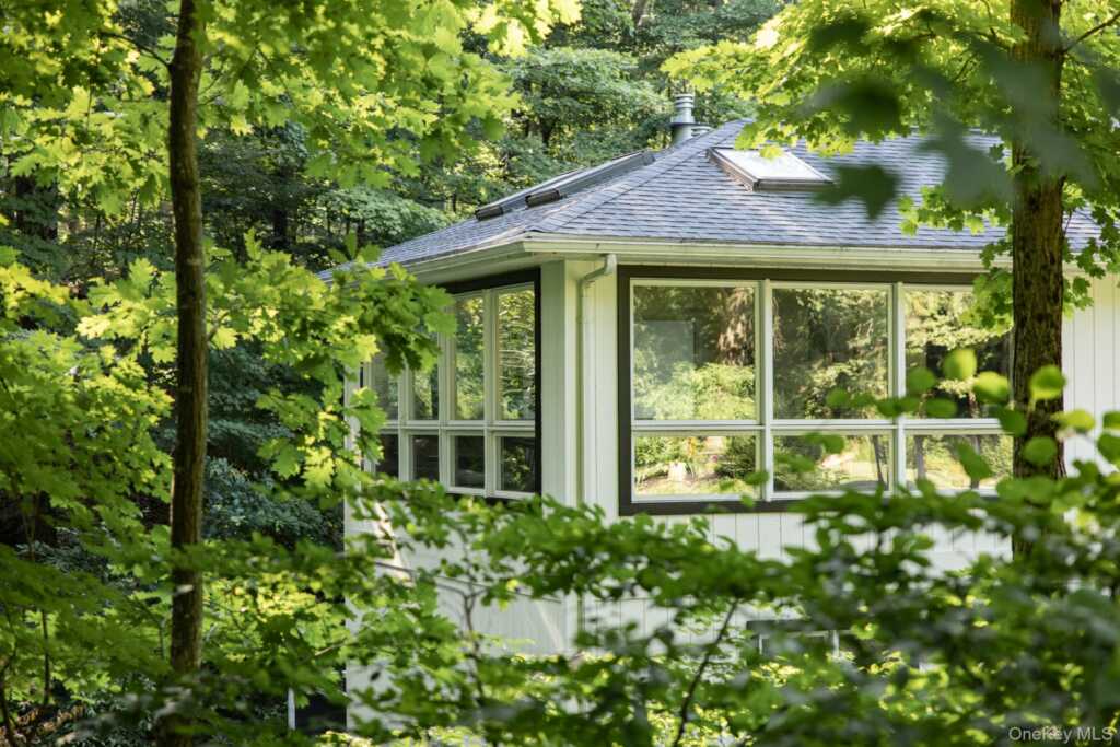 439 Lake drive, Rhinebeck, NY 12572 - Photo 29 of 37