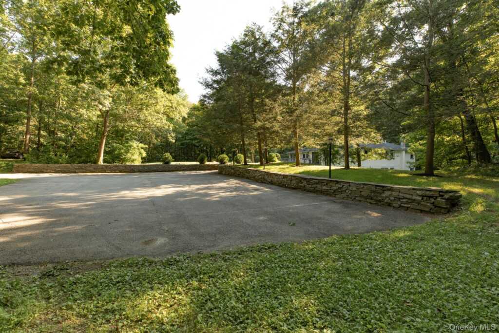 439 Lake drive, Rhinebeck, NY 12572 - Photo 32 of 37