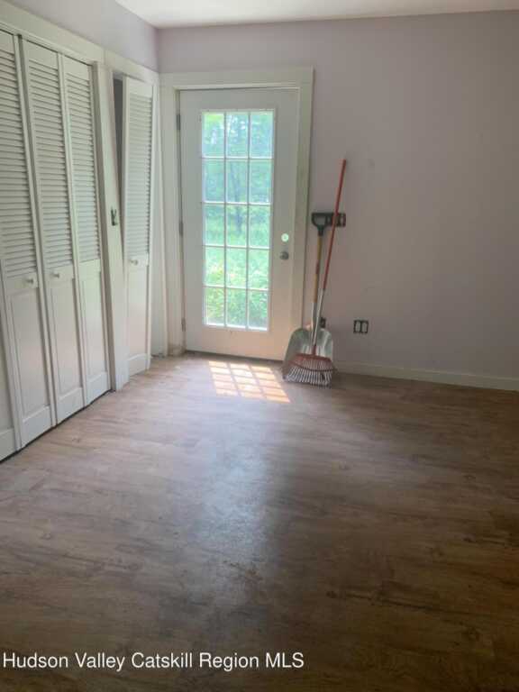 333 West Saugerties Rd, Saugerties, NY 12477 - Photo 2 of 10