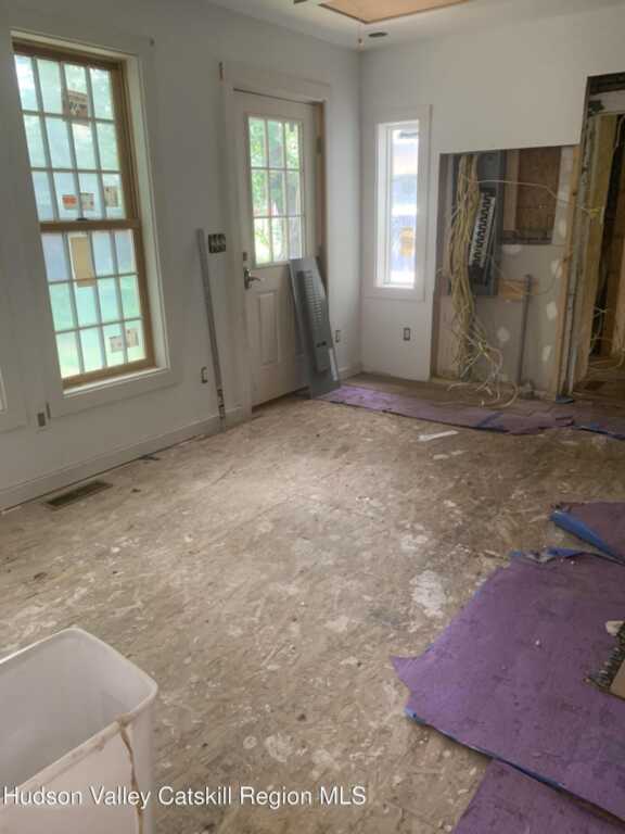 333 West Saugerties Rd, Saugerties, NY 12477 - Photo 5 of 10