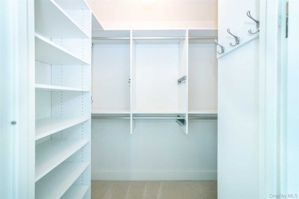 175 Huguenot Street, Unit #PH 701, New Rochelle, NY 10801 - Photo 20 of 32