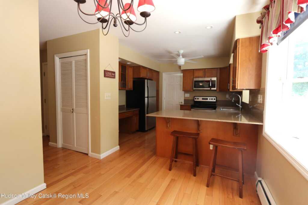 18 Ridge Road, Saugerties, NY 12477 - Photo 7 of 32
