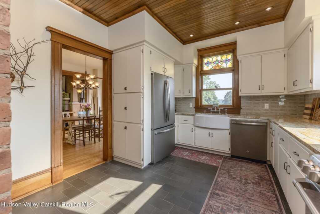 108 Latham Circle, Saugerties, NY 12477 - Photo 12 of 50