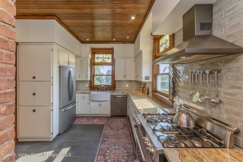 108 Latham Circle, Saugerties, NY 12477 - Photo 14 of 50