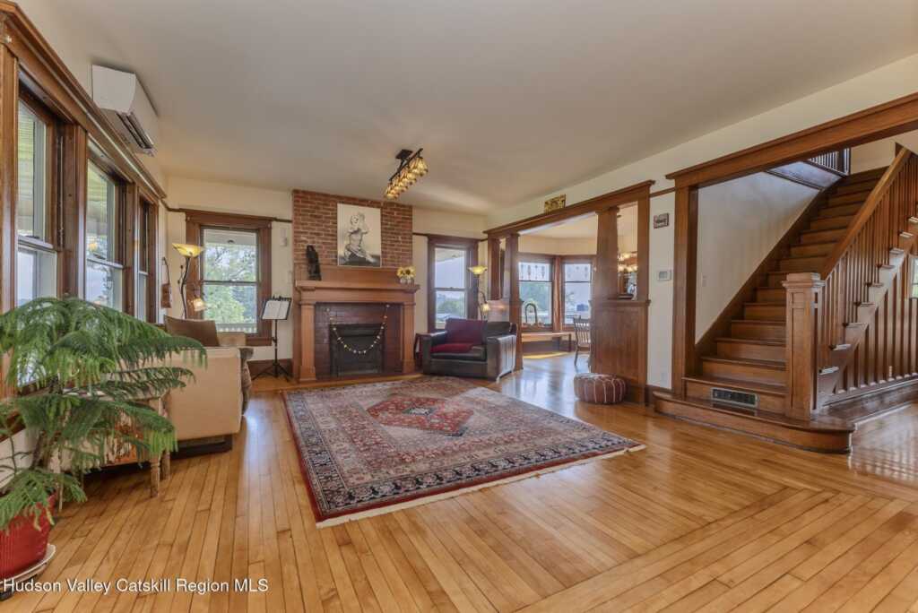 108 Latham Circle, Saugerties, NY 12477 - Photo 2 of 50