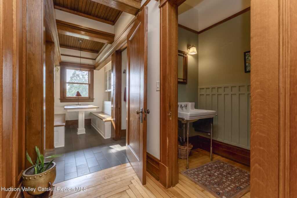108 Latham Circle, Saugerties, NY 12477 - Photo 22 of 50