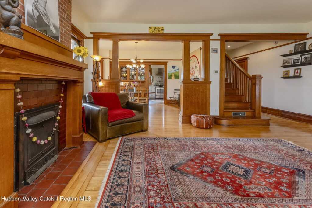 108 Latham Circle, Saugerties, NY 12477 - Photo 5 of 50