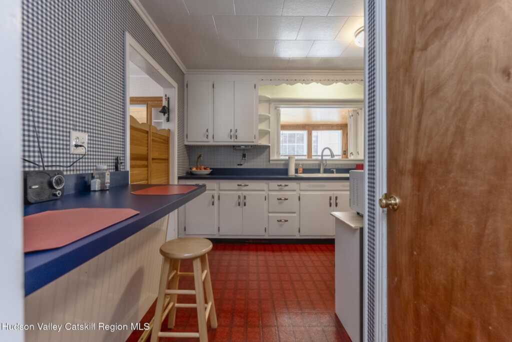 408 Fairview Ave Avenue, Hurley, NY 12443 - Photo 14 of 43