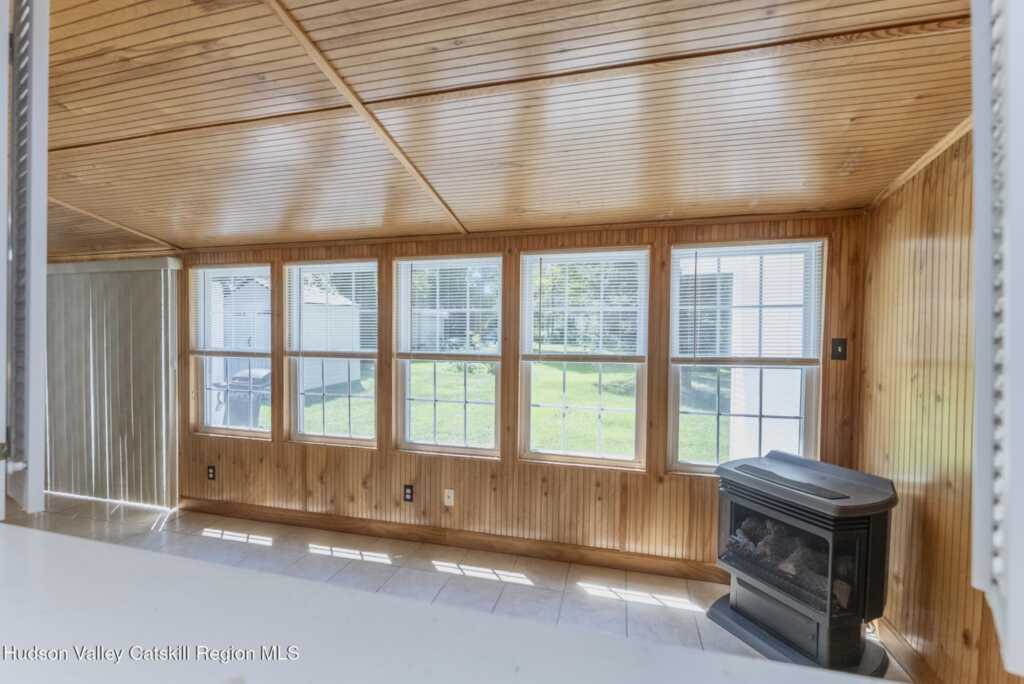 408 Fairview Ave Avenue, Hurley, NY 12443 - Photo 20 of 43