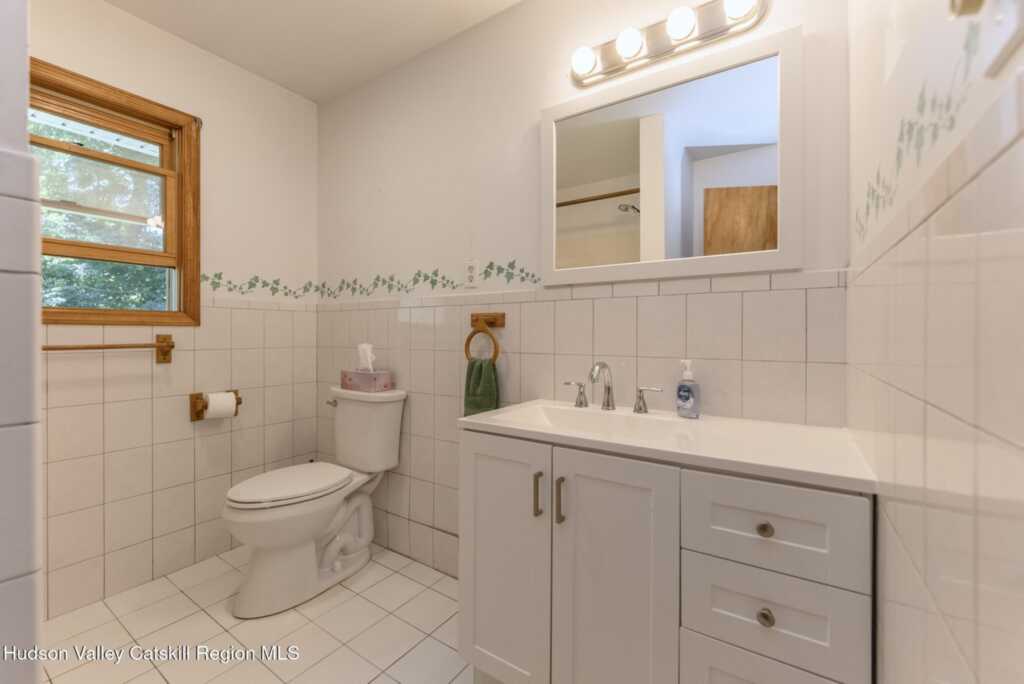 408 Fairview Ave Avenue, Hurley, NY 12443 - Photo 24 of 43