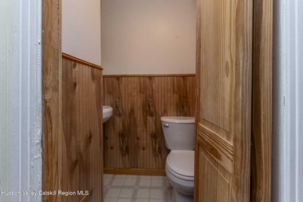 408 Fairview Ave Avenue, Hurley, NY 12443 - Photo 31 of 43