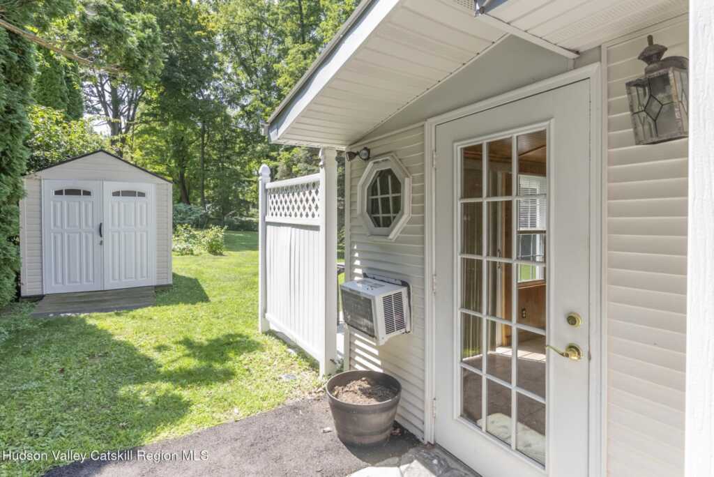 408 Fairview Ave Avenue, Hurley, NY 12443 - Photo 32 of 43